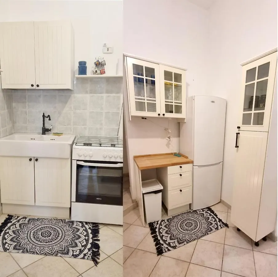 The Queen Bed & Breakfast Naples